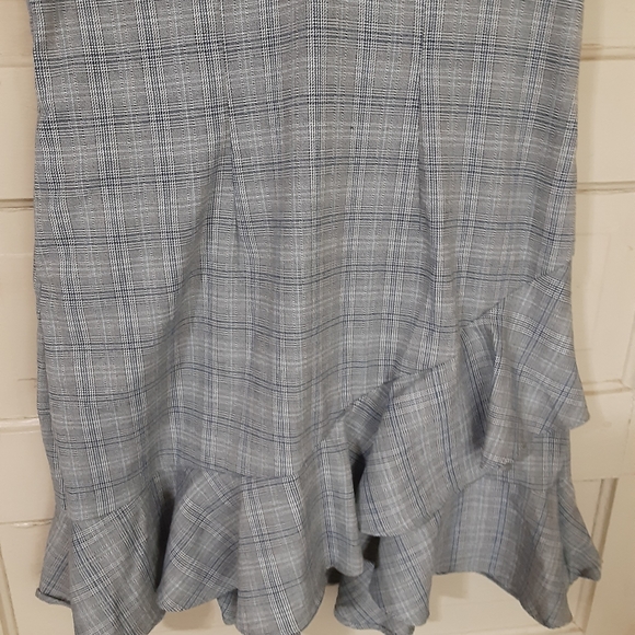 Beige by eci dress - Picture 3 of 5